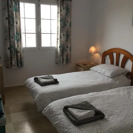 アパート Lovely 2 Bedroom In