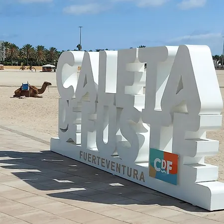 アパート Lovely 2 Bedroom In